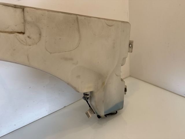 bontott BMW X6 Ablakmosó Tartály