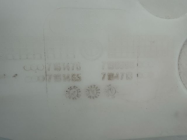 bontott BMW X6 Ablakmosó Tartály