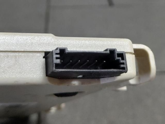 bontott BMW X6 Antenna Erősítő