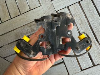 bontott BMW X6 Bal Gyalogosvédelmi Rendszer Mechanika