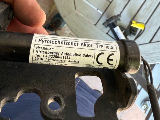 bontott BMW X6 Bal Gyalogosvédelmi Rendszer Mechanika