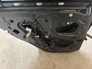 bontott BMW X6 Bal hátsó Ajtó (Üres lemez)