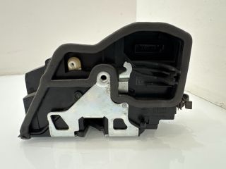 bontott BMW X6 Bal hátsó Ajtózár