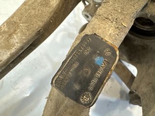 bontott BMW X6 Bal hátsó Csonkállvány Kerékaggyal