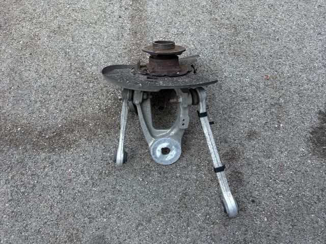 bontott BMW X6 Bal hátsó Csonkállvány Kerékaggyal