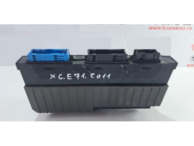 bontott BMW X6 Biztosítéktábla Utastér