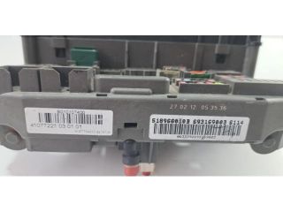 bontott BMW X6 Biztosítéktábla Utastér