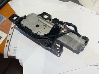 bontott BMW X6 Csomagtérajtó Zárszerkezet