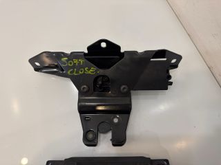 bontott BMW X6 Csomagtérajtó Zárszerkezet