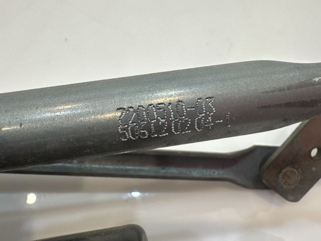 bontott BMW X6 Első Ablaktörlő Szerkezet Motorral