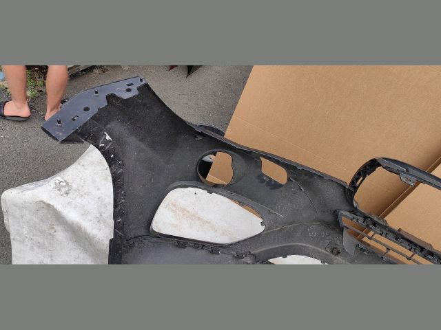 bontott BMW X6 Első Lökhárító (Üresen)