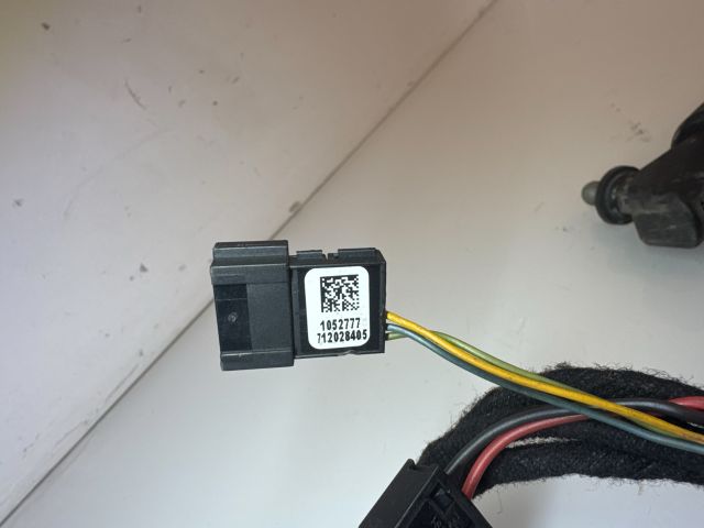 bontott BMW X6 Gázrugós Kitámasztó Teleszkóp Csomagtérajtó Bal