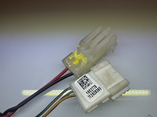 bontott BMW X6 Gázrugós Kitámasztó Teleszkóp Csomagtérajtó Jobb