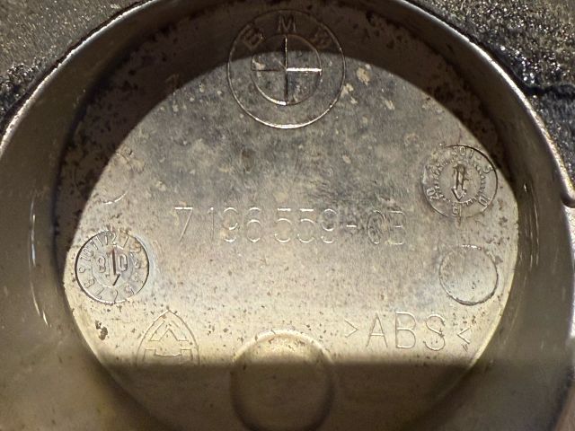 bontott BMW X6 Hátsó Embléma