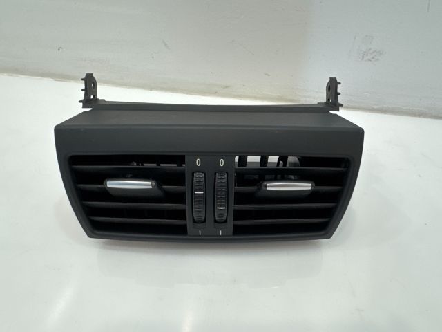 bontott BMW X6 Hátsó középső Szellőző