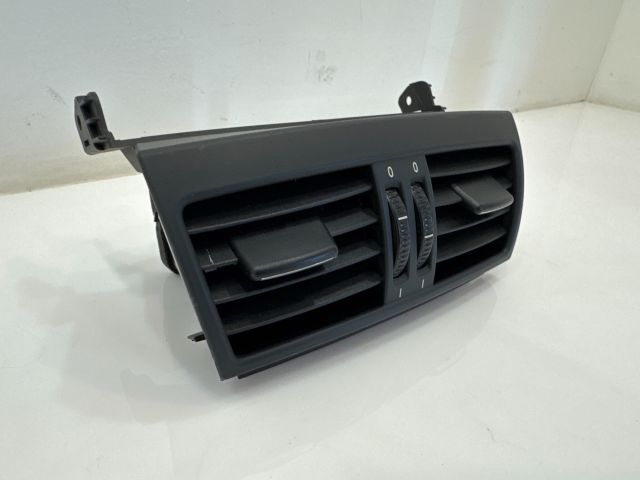 bontott BMW X6 Hátsó középső Szellőző