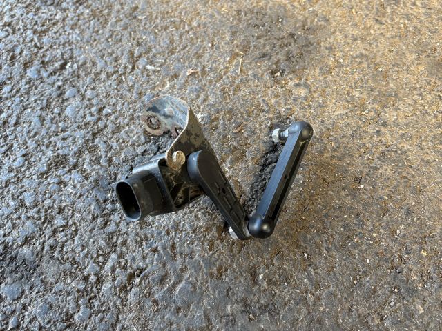 bontott BMW X6 Hátsó Xenon Szintszabályzó Jeladó