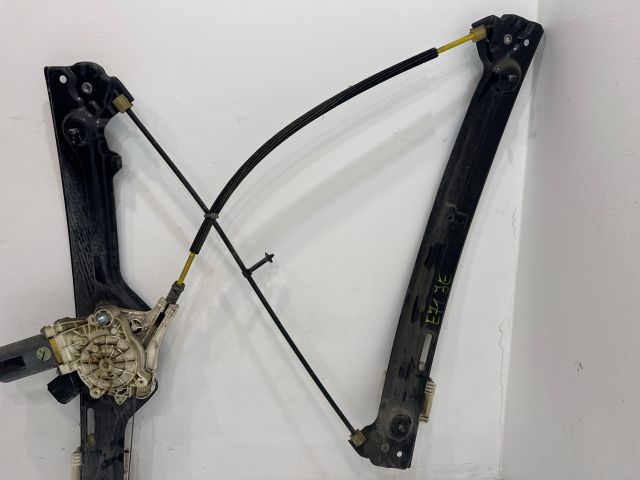 bontott BMW X6 Jobb első Ablakemelő Szerkezet (Elektromos)