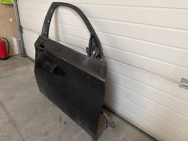 bontott BMW X6 Jobb első Ajtó (Üres lemez)