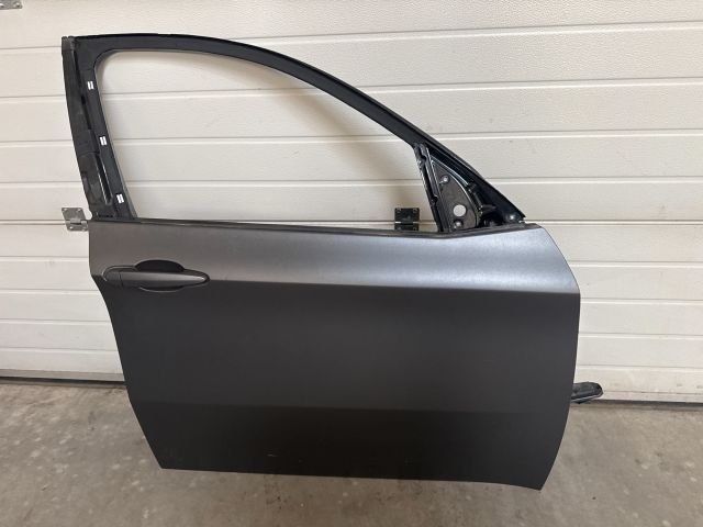 bontott BMW X6 Jobb első Ajtó (Üres lemez)