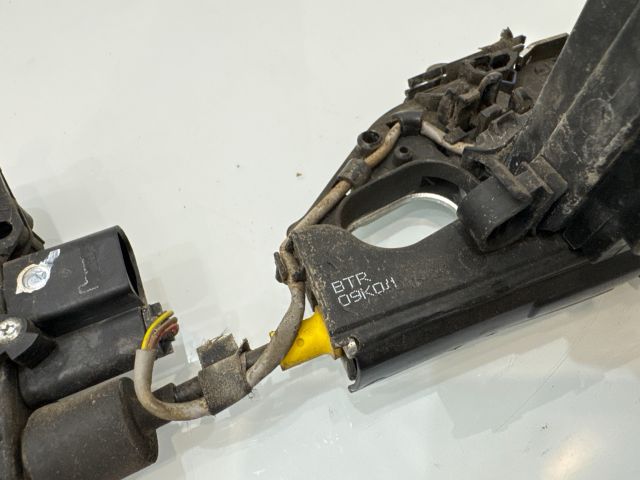 bontott BMW X6 Jobb első Ajtózár