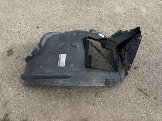 bontott BMW X6 Jobb első Első Dobbetét (Kerékjárati, Műanyag)