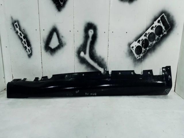 bontott BMW X6 Jobb első Küszöb Díszléc