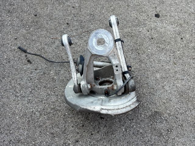 bontott BMW X6 Jobb hátsó Csonkállvány Kerékaggyal