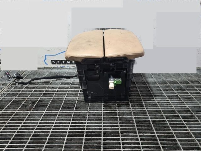 bontott BMW X6 Könyöklő