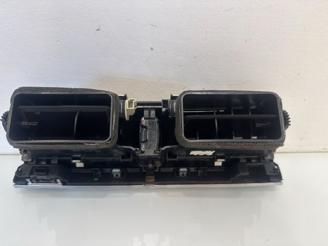 bontott BMW X6 Középső Szellőző