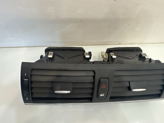 bontott BMW X6 Középső Szellőző