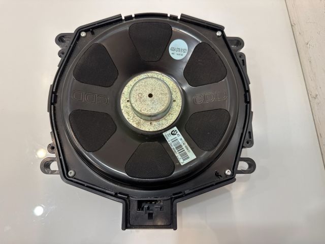 bontott BMW X6 Mélynyomó Hangszóró