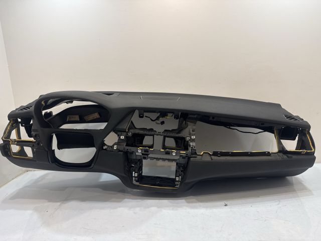 bontott BMW X6 Műszerfal Héj