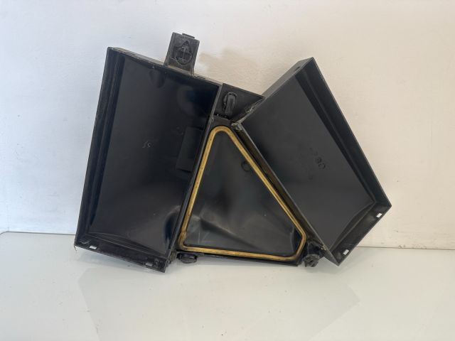 bontott BMW X6 Pollenszűrő Fedél