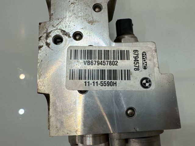 bontott BMW X6 Aktív Futómű Hidraulikus Szeleptömb