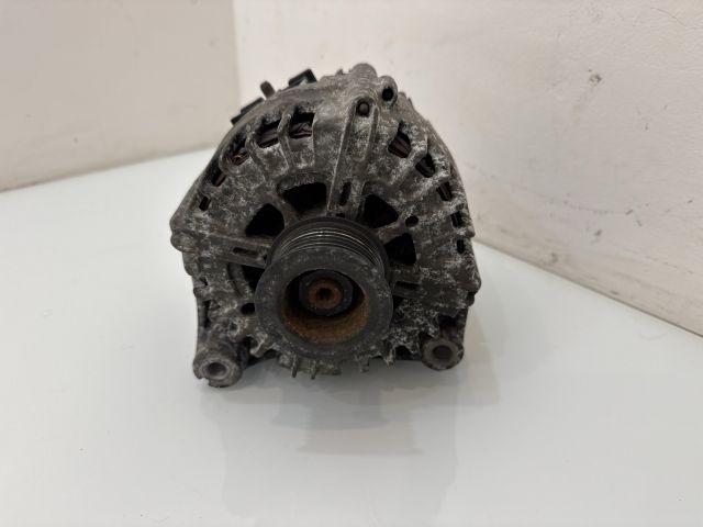 bontott BMW X6 Generátor