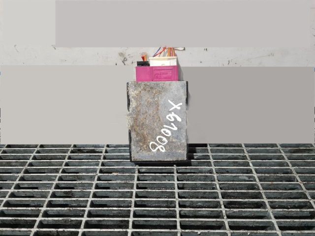 bontott BMW X6 Üzemanyag Szivattyú Relé