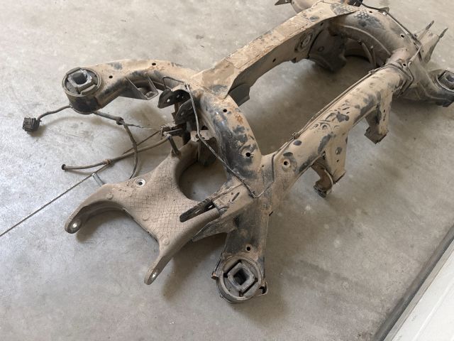 bontott BMW X6 Hátsó Bölcső