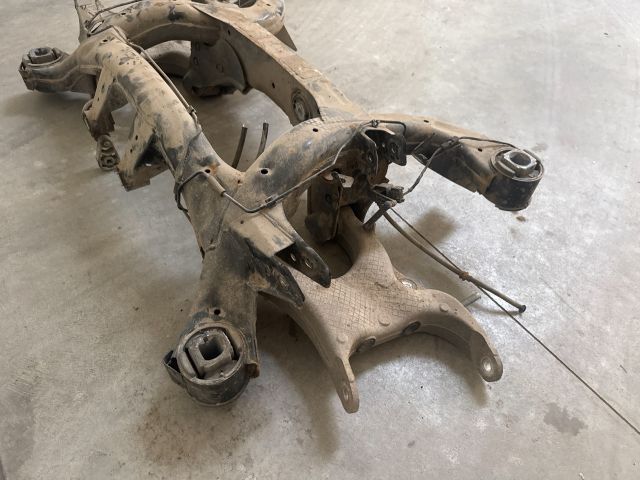 bontott BMW X6 Hátsó Bölcső