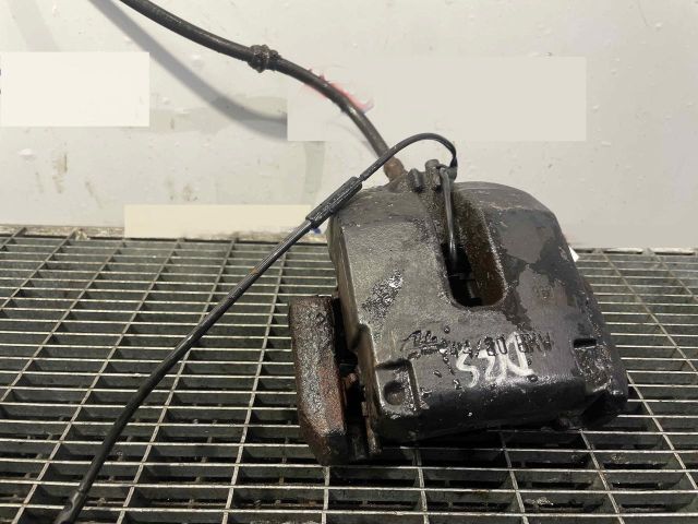 bontott BMW X6 Jobb hátsó Féknyereg Munkahengerrel