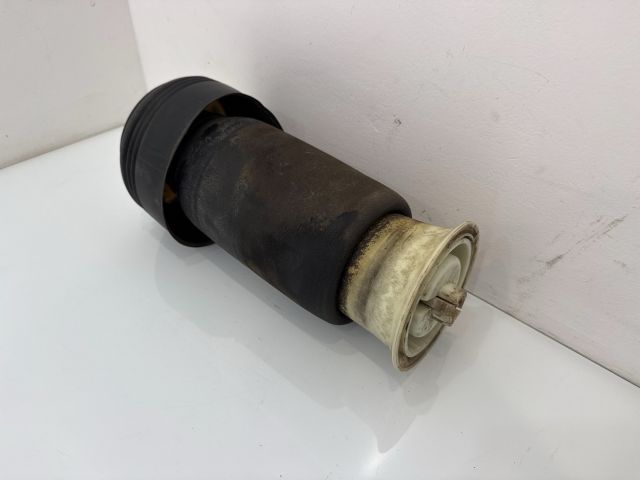 bontott BMW X6 Jobb hátsó Rugó