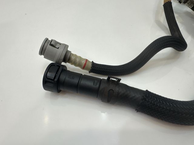 bontott BMW X6 Nagynyomású Üzemanyag Gyűjtőcső