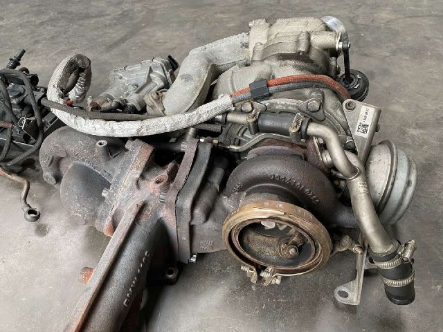 bontott BMW X6 Turbócső