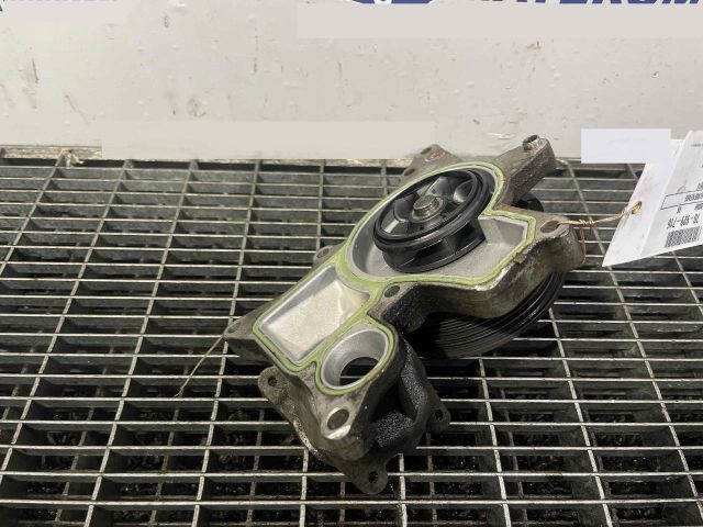 bontott BMW X6 Vízpumpa