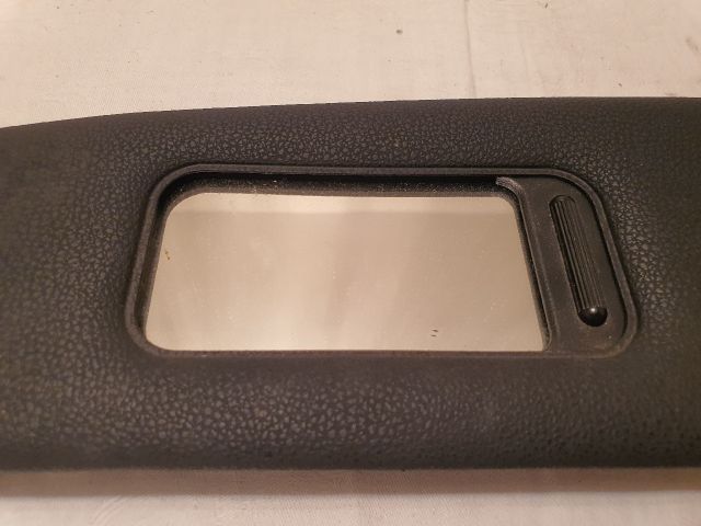 bontott BMW Z4 Bal Napellenző