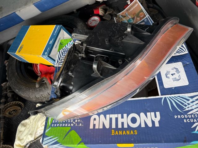 bontott BMW Z4 Bal Xenon Fényszóró