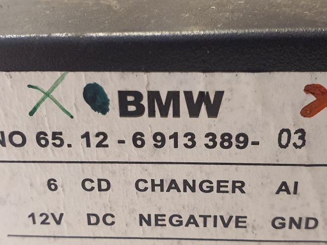 bontott BMW Z4 CD / DVD Tár