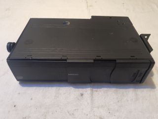 bontott BMW Z4 CD / DVD Tár