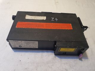 bontott BMW Z4 CD / DVD Tár