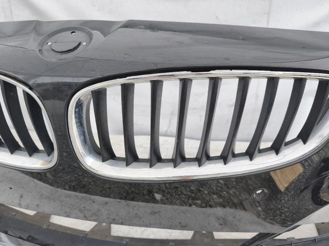 bontott BMW Z4 Első Lökhárító (Részeivel)